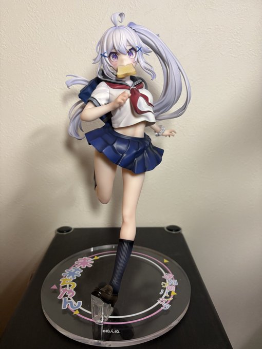 1/6スケールで9000円というリーズナブルな値段ゆえに不安だったけど出来良くて嬉しい。パンツだけでなく下乳まで拝める神造形