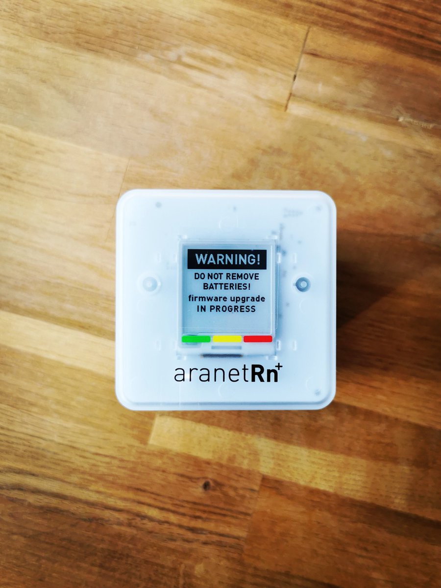 Mein Aranet Radon Plus aktualisiert gerade seine geräteinterne Software. Ein kurzer Augenblick, in dem das Gerät sagt: „Bitte nicht stören – ich werde besser.“
Wann war dein letztes Update?
bit.ly/3YUPfns
#Radon #Radonschutz #Radonmessung #messgerät #Lungenkrebs