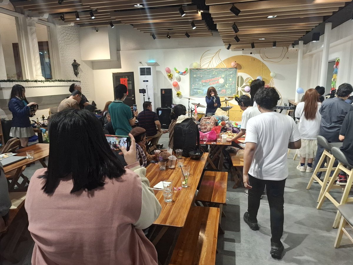 cagayakeCAFE's tweet photo. Now live!
Mayumi Shirai @MayuShiraimu
#cagayakecafe #keionphcse https://t.co/h5J1xbrnF7