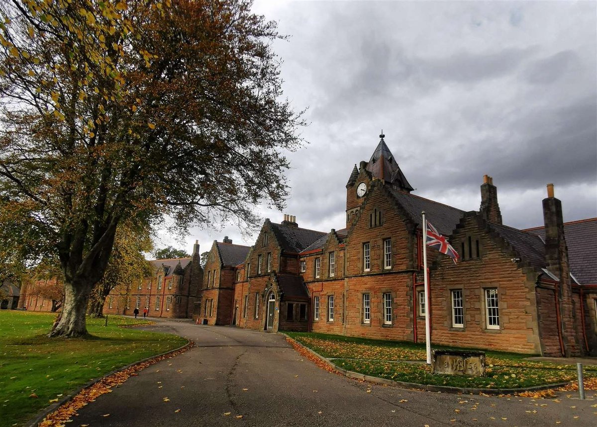 🚨🇬🇧 HOME OFFICE HUMILIATED AS MILITARY REVOLTS OVER MIGRANT HOUSING PLAN

The Home Office has slammed the brakes on its disgraceful plan to dump 300 illegal migrants inside Cameron Barracks - and only because the military and locals erupted in fury.

This should never have been