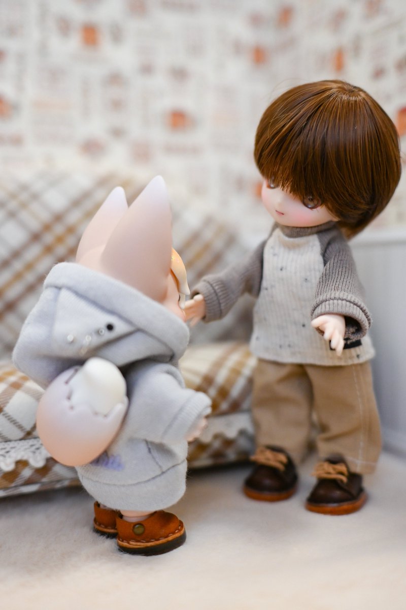 人間とフェネック。種族は違うけどいつも仲良し。ふたりは "家族" です
#kumukuku