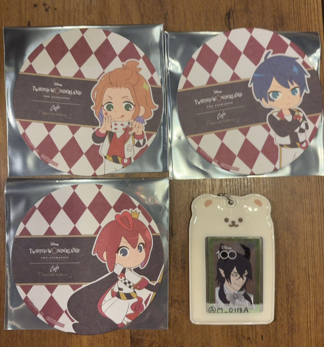 ツイステ カフェ オーマイカフェ  コースター クリアカード

《譲》ヴィル、デュース、ケイト、レオナ
《求》マレウス

𓇼本日、難波
後日郵送交換

✎ツイステ、交換、譲渡、買取、アクスタ、缶バッジ、アクキー