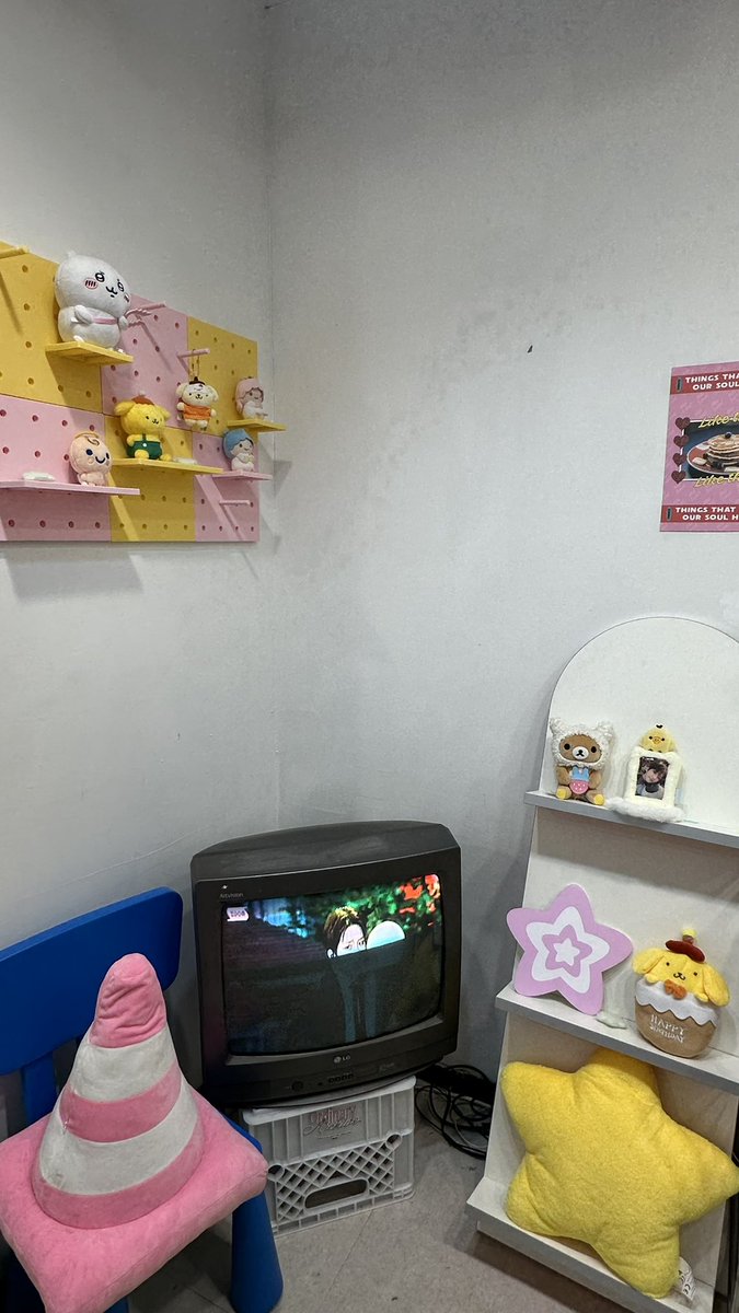 ucyw00na's tweet photo. 📍오디너리 아카이브

모든 디피들이 하나도 빠짐없이 다 너무 귀여웠던 생카..♡ 운학이의 귀여운 모먼트를 볼수있어 좋았어요!!

#우선운아기밥부터주죠 https://t.co/BkUA59R8ar