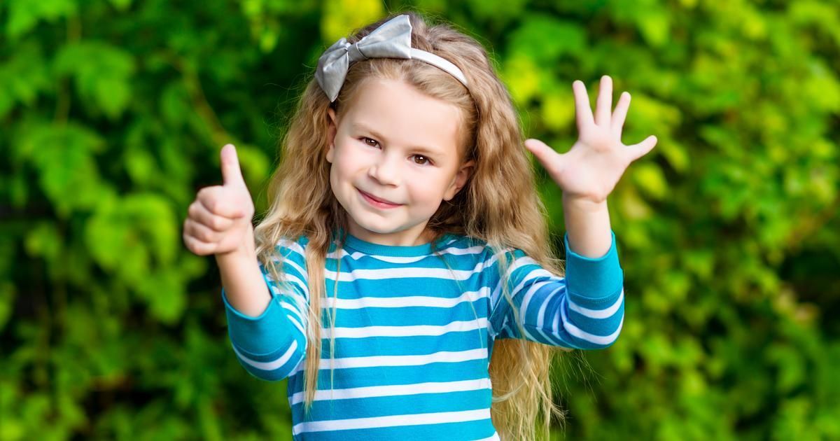 fadouce's tweet image. Compter sur ses doigts dans la petite enfance 🧒 entraîne de meilleures compétences en calcul mental 
Et favoriserait une meilleure transition vers le calcul mental 
buff.ly/XKS2K3A