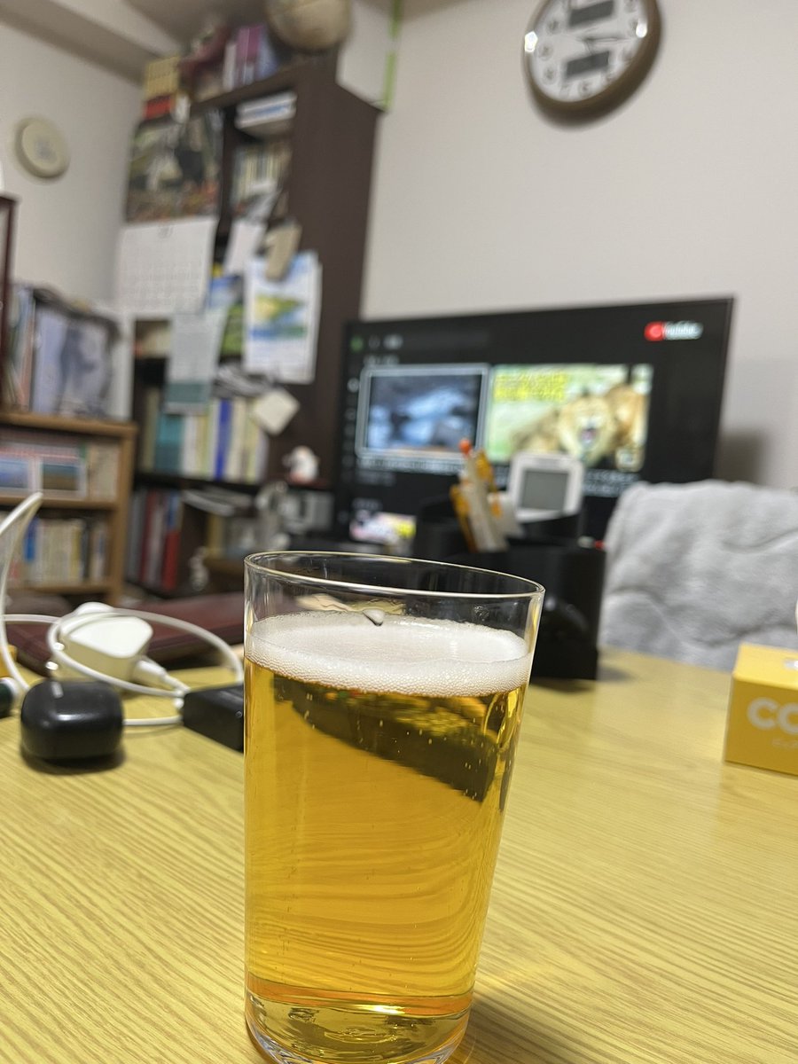 奈良の実家にて、御相伴に預かります。

#実家の生活感が凄すぎて
#ガチャガチャしてる
#物多い