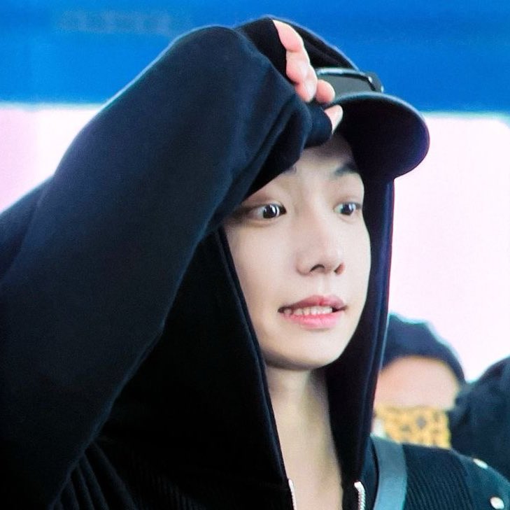 알라뷰쏘명즈🐾 tweet media