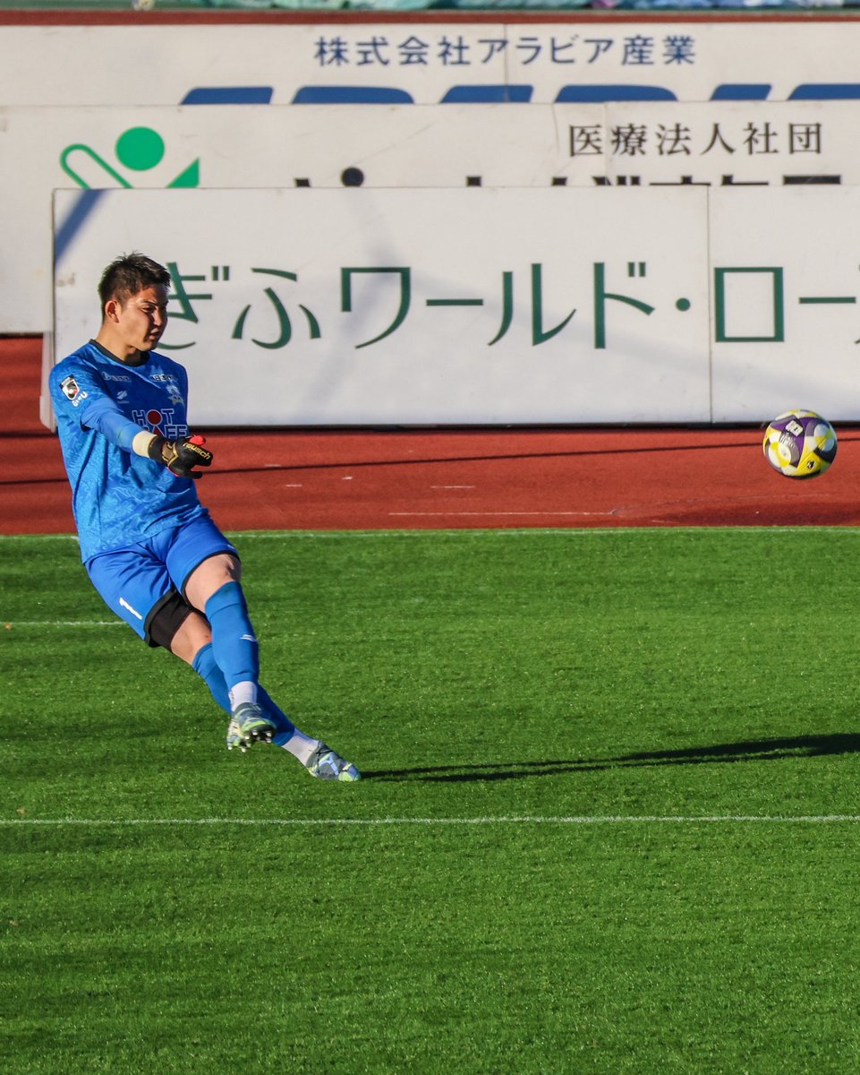 pandacross4wd's tweet photo. FC岐阜 今シーズン最終戦
せっかくなので新しいカメラR6Ⅲで試し撮りしてみました。ミドルクラスが ここまで来たとはホント驚き。かつて仕事で使い続けた1D系を思うと隔世の感がありますね。
#fc岐阜 #fcgifu #r6markiii #j3 #my_eos_photo https://t.co/js2l1UwrQE