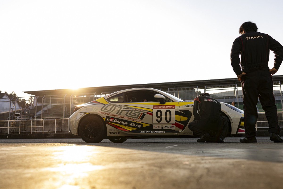 kobarea0404's tweet image. 明日決勝は💛🪽
《Pro》
#1 菅波選手 Pole position✨️
#34 佐々木選手 10番手
#60 小河選手 14番手
#70 服部選手 15番手
#90 翁長選手 19番手
《Club man》
#777 山﨑選手 36番手
からのスタート‼️

《本日コンソレ》
#538 小嶋選手 2番手でチェカーを受けました🥈🏁
#OTG  #GR86BRZCup