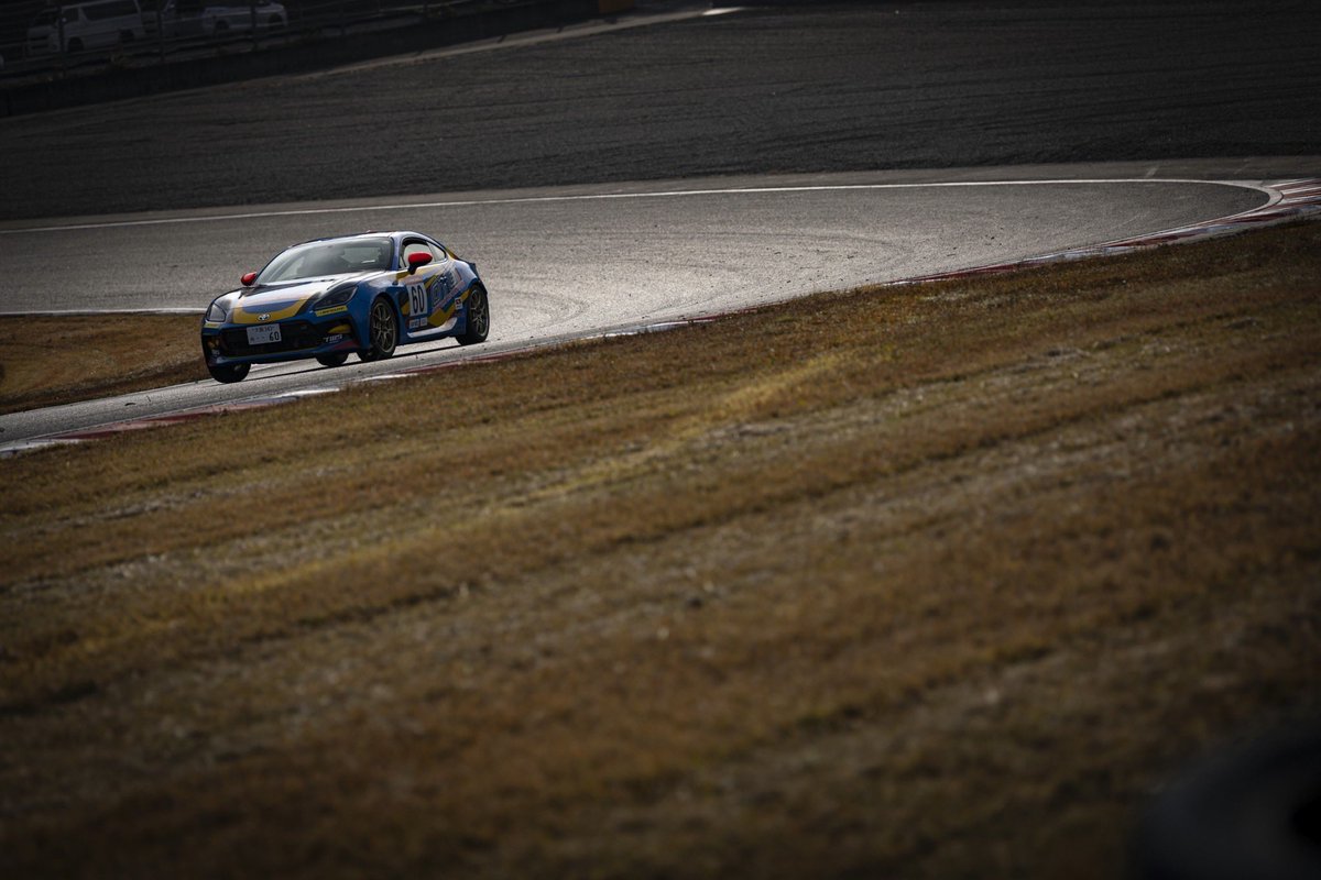 kobarea0404's tweet image. 明日決勝は💛🪽
《Pro》
#1 菅波選手 Pole position✨️
#34 佐々木選手 10番手
#60 小河選手 14番手
#70 服部選手 15番手
#90 翁長選手 19番手
《Club man》
#777 山﨑選手 36番手
からのスタート‼️

《本日コンソレ》
#538 小嶋選手 2番手でチェカーを受けました🥈🏁
#OTG  #GR86BRZCup