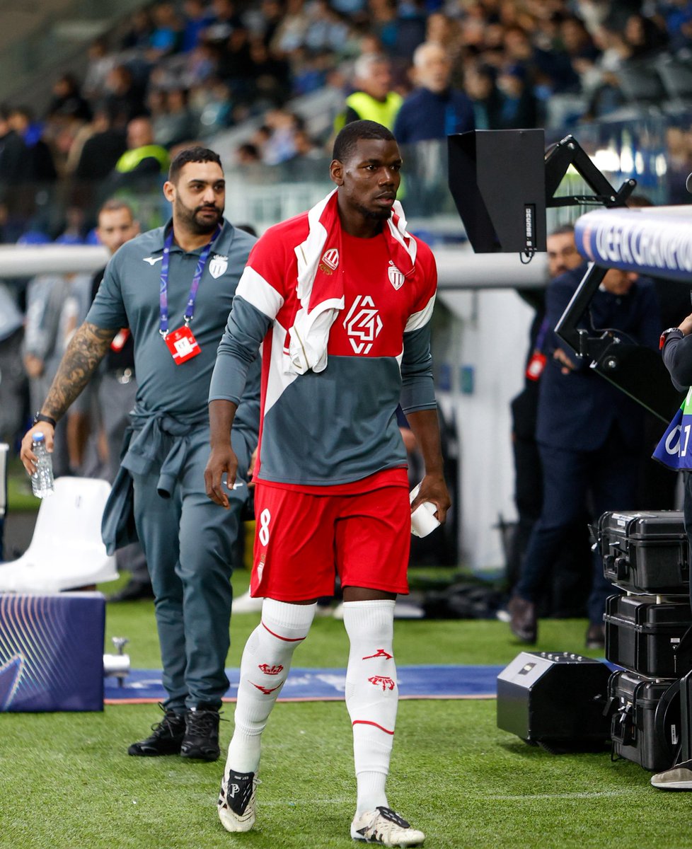 _BeFootball's tweet image. 🚨 𝗟𝗘 𝗩𝗘𝗦𝗧𝗜𝗔𝗜𝗥𝗘 𝗗𝗘 𝗠𝗢𝗡𝗔𝗖𝗢 𝗘𝗦𝗧 𝗖𝗢𝗡𝗤𝗨𝗜𝗦 𝗣𝗔𝗥 𝗣𝗢𝗚𝗕𝗔 🇫🇷 𝗘𝗧 𝗖𝗘𝗥𝗧𝗔𝗜𝗡𝗦 𝗩𝗘𝗨𝗟𝗘𝗡𝗧 𝗠𝗘̂𝗠𝗘 𝗤𝗨’𝗜𝗟 𝗣𝗥𝗘𝗡𝗡𝗘 𝗟𝗘 𝗟𝗘𝗔𝗗 ! 🇲🇨🤩

Mais La Pioche refuse, estimant que ce statut doit être légitimé par le temps de jeu. 

Pogba…