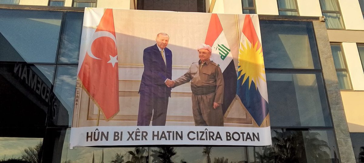 MuhammadMasih1's tweet photo. Hû bi xêr hatin cizira botan “Qurban”

Cizre’ye hoş geldiniz “Başkanım”🫡❤️

#barzani #turkiye #bariş #peace https://t.co/TsInbZqqAJ