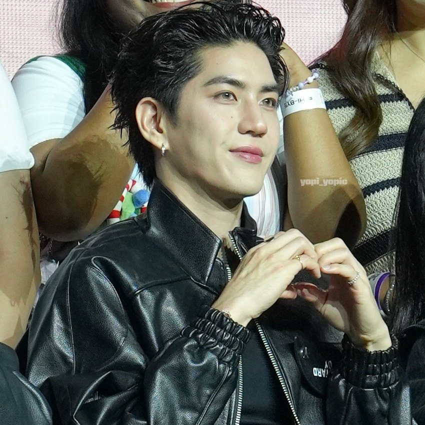 ꜱʜᴀ.ᴍᴏᴄʜɪɪ ♡ˎˊ˗ tweet media