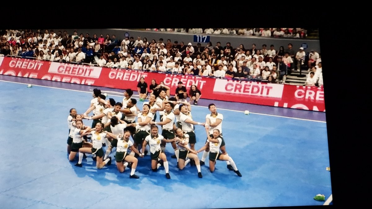 aquamatata's tweet photo. "dehado kung dehado, para saan pa mga galos mo kung titiklop ka lang?"

The dance. The dance! Wala talagang kupas!! #FEUPep #UAAPCDC2025 #BatangPasaway https://t.co/UfhgSNgfEw