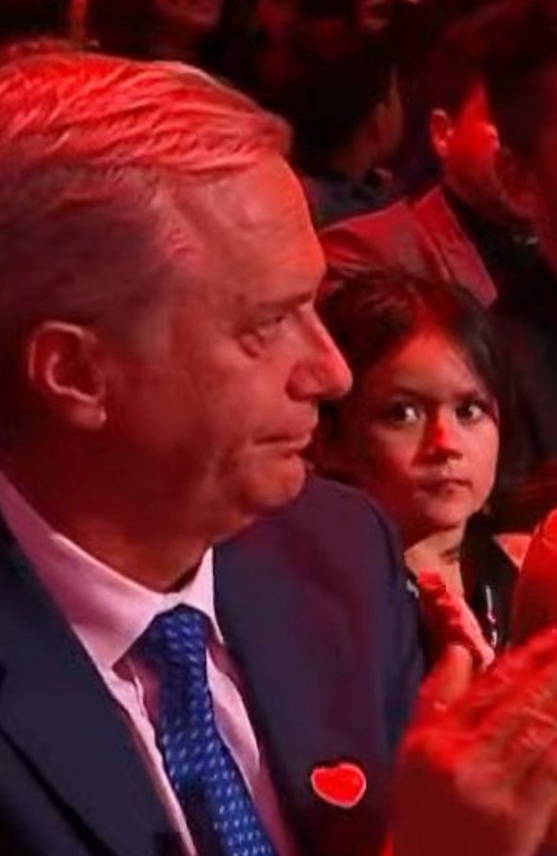 🔴 Todo Chile reflejado en el rostro de la niña #Teleton2025