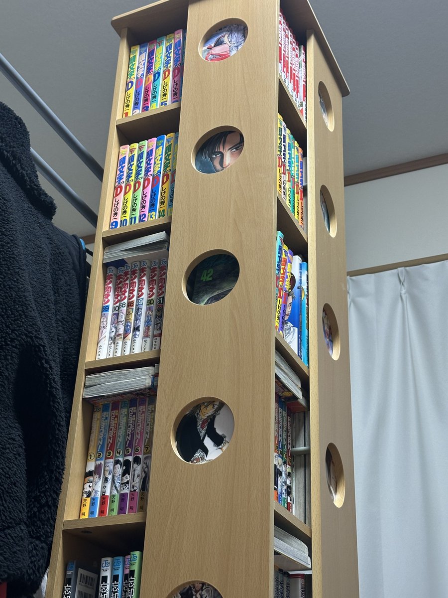 minota_mmm's tweet image. 本棚にさ
頭文字D全巻
おさめたんすよ

笑いました