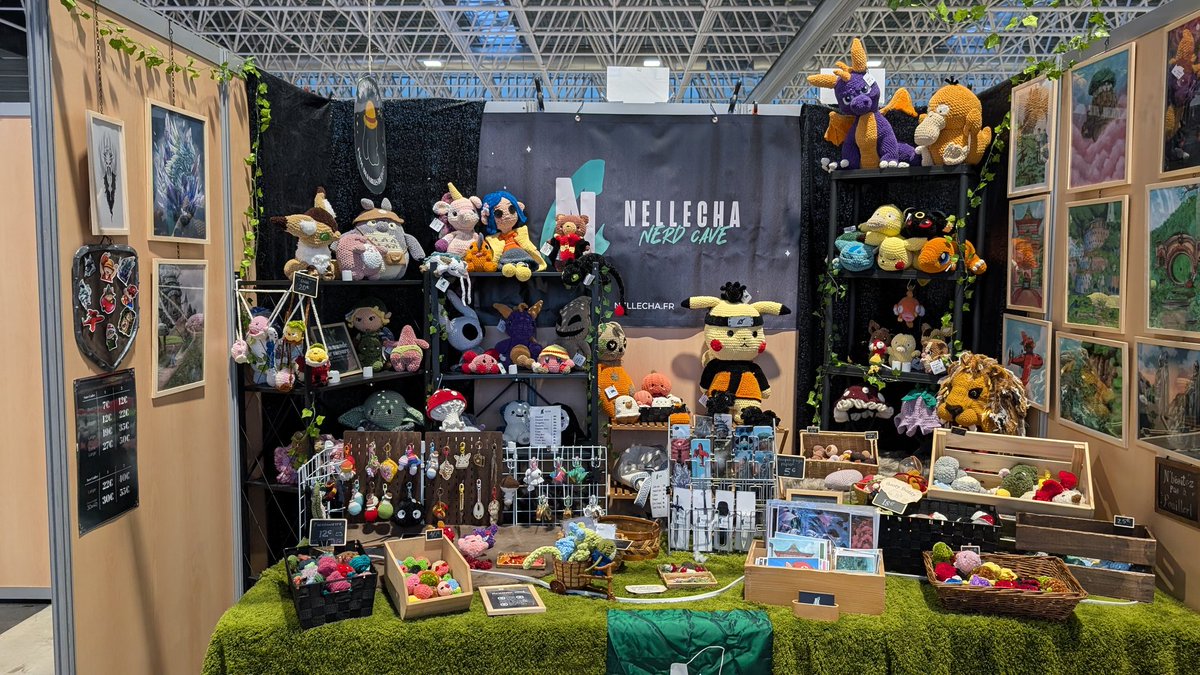Actuellement au #TGS2025 ! 
Le monde arrive ! Hall 5 - 517 ! #Geek #PopCulture <a href="/Nellecha_nc/">Nellecha</a>