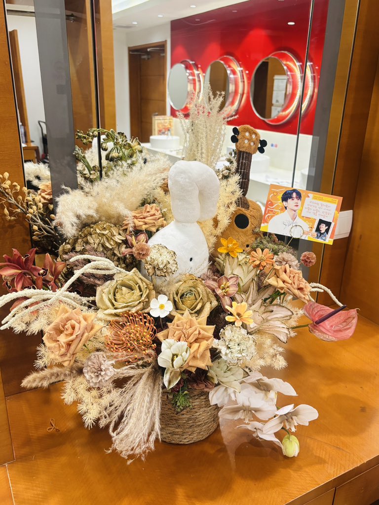 Pure Yogurt tweet media