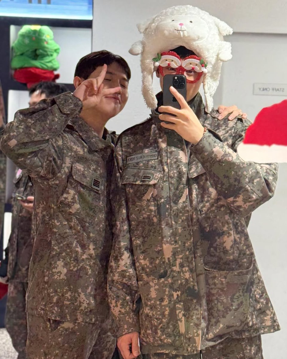 junu_redstring's tweet photo. 盛りすぎてて可愛い😙🐰💜
 #CHAEUNWOO #차은우
 #チャウヌ https://t.co/AqkpU0H0l0