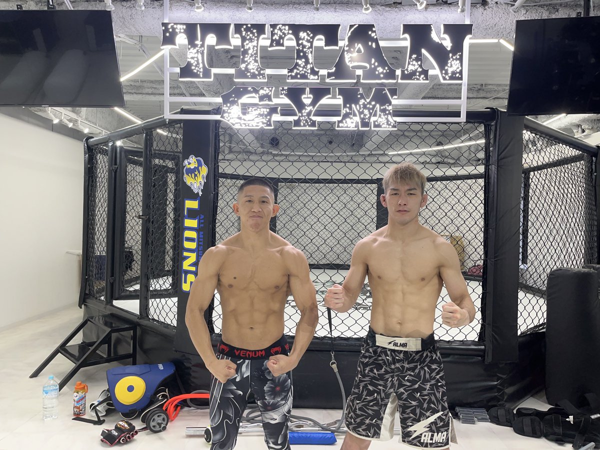 試合まで２週間‼️
緊張感のある土曜日🤼🥊🦵💥
試合並に身体も精神もクタクタだけど乗り切った！
今週も良く頑張ってくれた身体を労って明日はおもっきり休めます😇
#DEEP129 #PANCRASE360