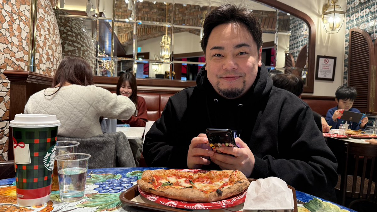 大将とデートしました。スタバ行ってピザ食べて国立競技場でお散歩。事業は順調そうですが、裏にある生々しい葛藤がとても素敵でした。最高。