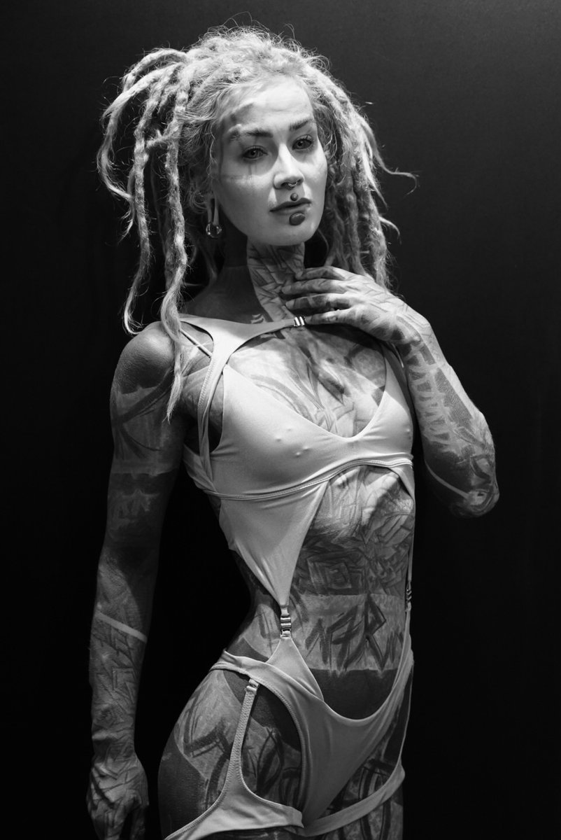 poledance_katz's tweet image. Past or present ?

Pics: axelrichsteigerphotography and bilder.dunkelbunt

-
-
-
#dreadlocks
