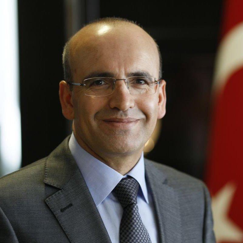 Mehmet Şimşek: "Enflasyon yıl sonunda %31 civarına inecek.

2026'da %20'nin altına indirmeyi hedefliyoruz.

2027'de ise tek haneye indirmeyi hedefliyoruz."