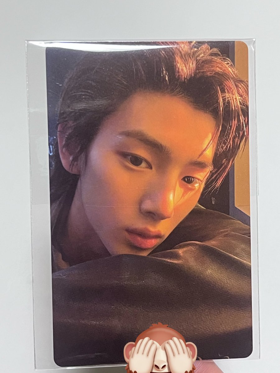 chaeju9193's tweet image. 스폐셜기프트 랜덤으로 샀는데 진심 너무 예쁜데..? 5억짜리 포카가 찾아왔어요..🥺