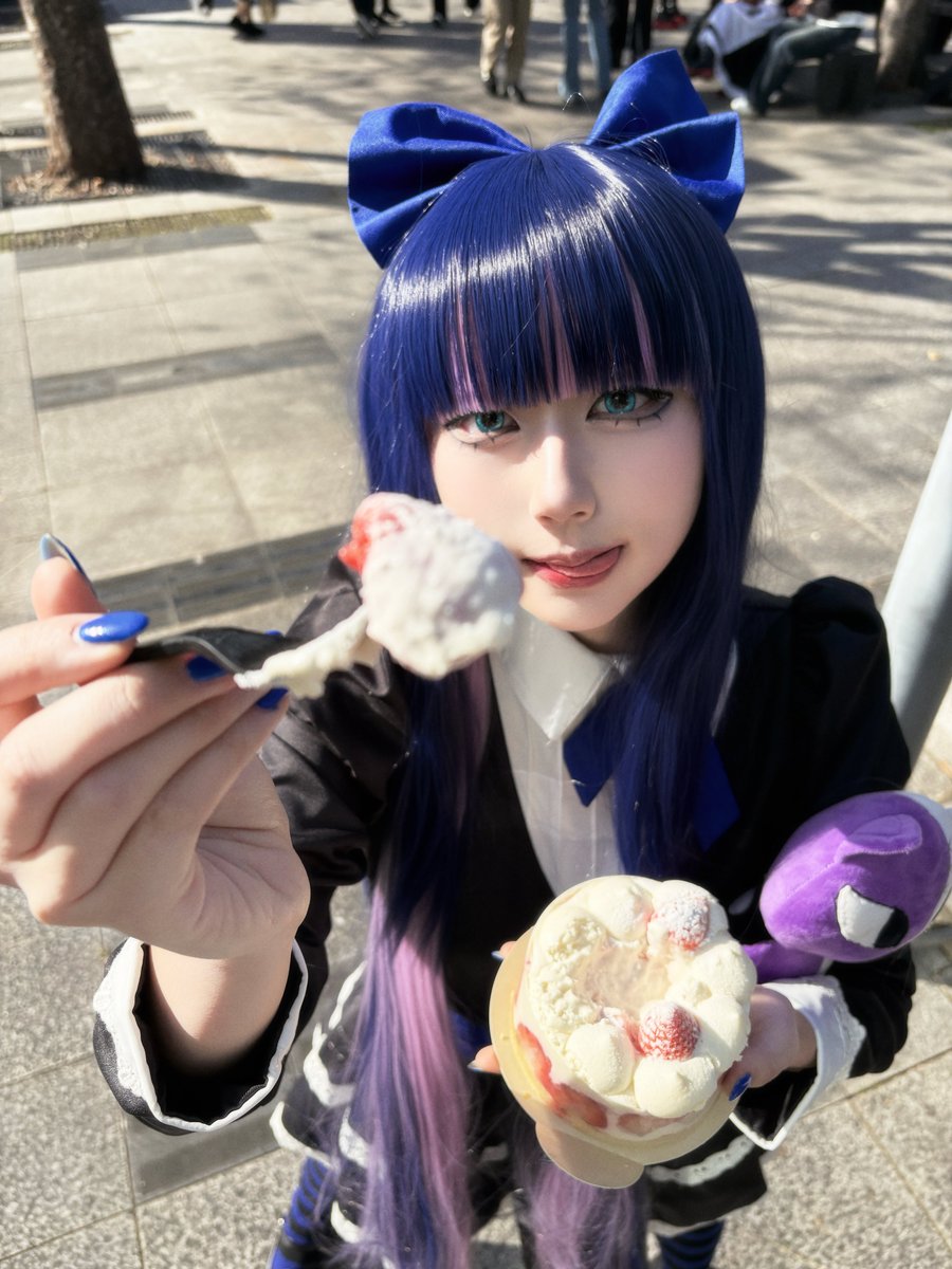 케이크 먹고 싶다고 ?!
한 입만 줄게 !! 뻥이야 !!!!!!!!!!!!!!!!

#PantyAndStocking #PSWG #cosplay