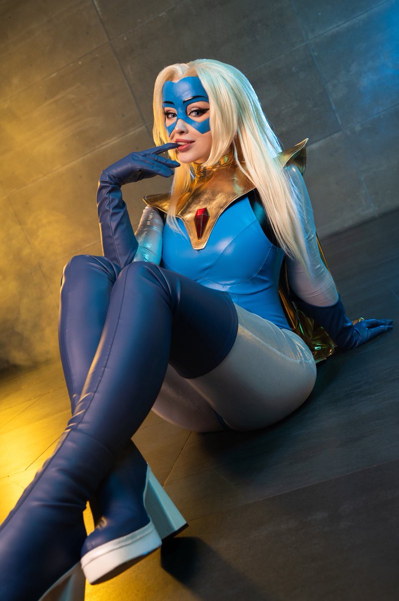 Wanna see more Dispatch cosplay from me?
My Blonde Blazer cosplay ✨