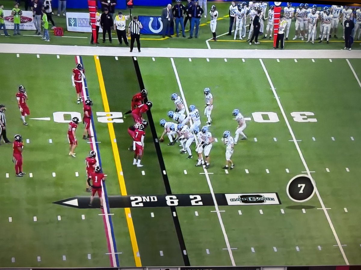 FloydSimpson67's tweet photo. Just got home from the Clax and rewatching this wonderful game. Just curious did anyone else not see these yellow lines and the yardage thing on the field?@CHSCoachSimmons https://t.co/vk6tpoezxG