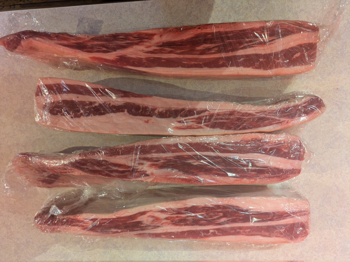 【いつものカルビ】入荷しました!

アメリカの有名ブランド【エクセル】のスーパーパストラミチョイス

これを何と1人前425円(税別)で販売しています。安かろう美味かろうです(笑)

#十条焼肉 #美味しい #おすすめ #人気 #有名 #行きたい #食べたい