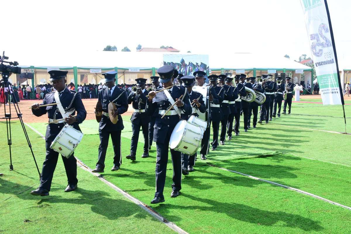 marvin_lule68's tweet image. 📍KIU-Western campus, Ishaka Bushenyi.

#KIU32ndGrad