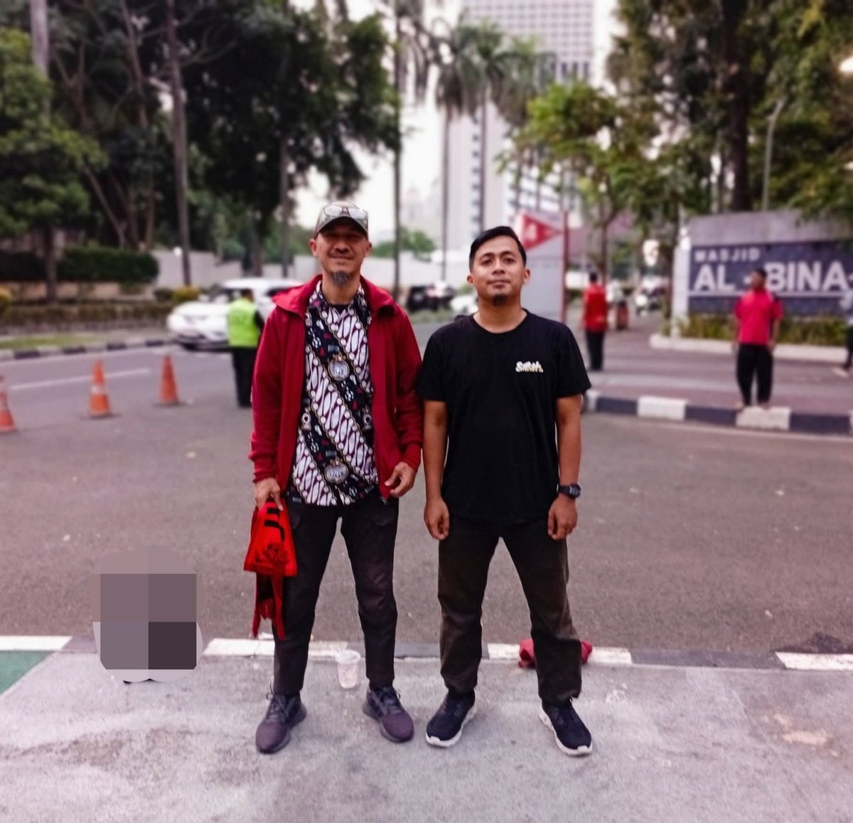 Kemarin nonton Persija vs PSIM bareng teman asli Kuningan, Jabar yang cinta Persija bukan tim dari Biru Barat 😅