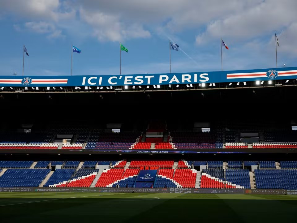 mtwit75's tweet image. L’avenir du PSG au Parc des Princes, un enjeu pour tous les candidats à la Mairie de Paris.
La socialiste #AnneHidalgo ayant décidé de ne pas se représenter en mars 2026, les prétendants à sa succession planchent déjà sur leurs options pour renouer le dialogue avec les dirigeants…