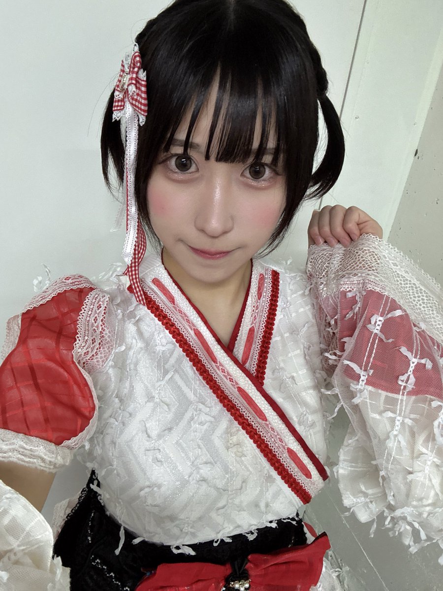 dad_coco__'s tweet image. ◤ICOLONY IDOL LIVE 102◢

ありがとうございました💖
張り切って髪型変えたら靴を忘れてしまいました…！
すみません(_  _*)