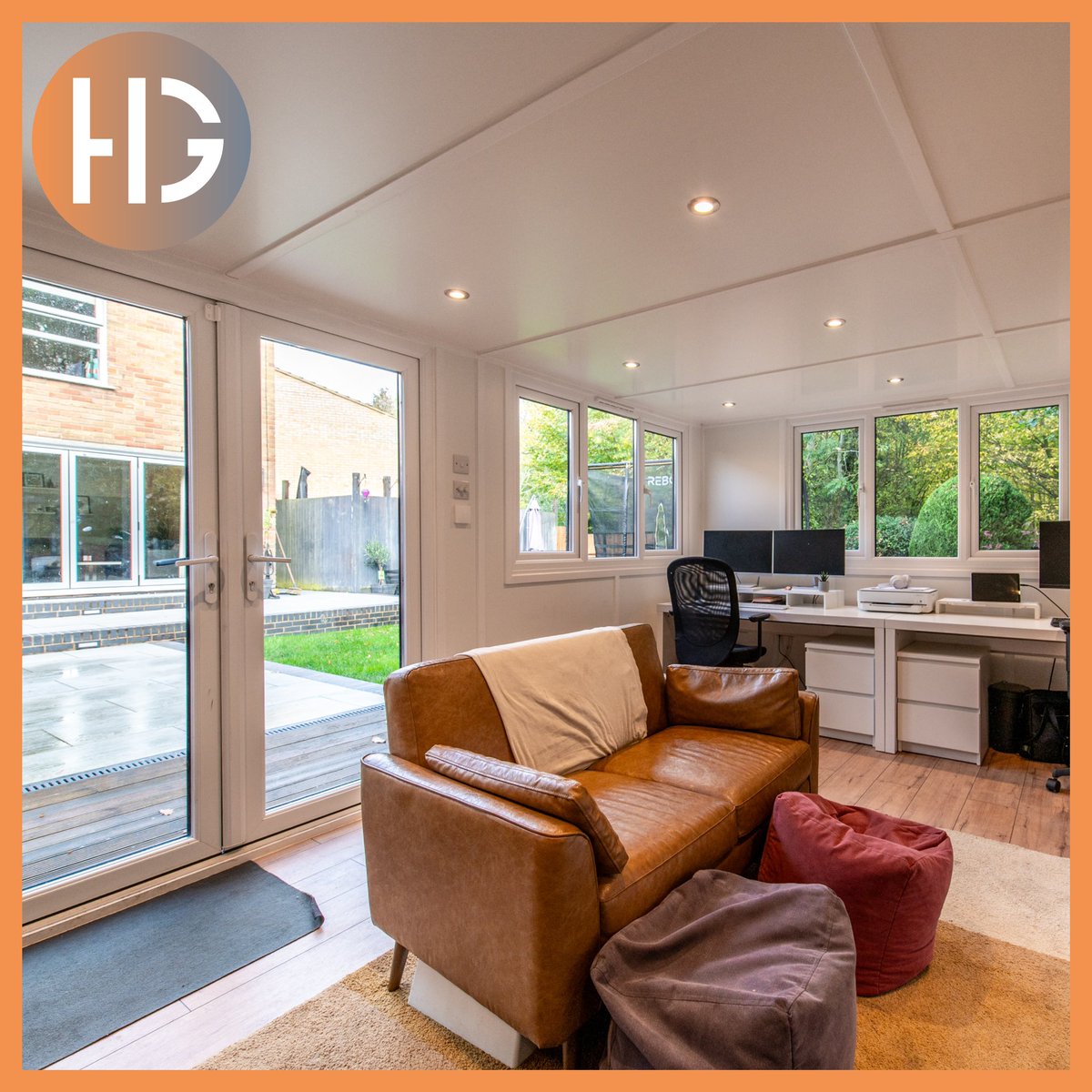 New listing - New Ash Green

This four bedroom semi-detached house benefits from a larger than average garden that backs onto woodland &amp; includes a fantastic garden cabin with air conditioning 

See website link for details 🔽
thehomesgroup.co.uk/property/sprin…

#HousingMarket #BREAKING