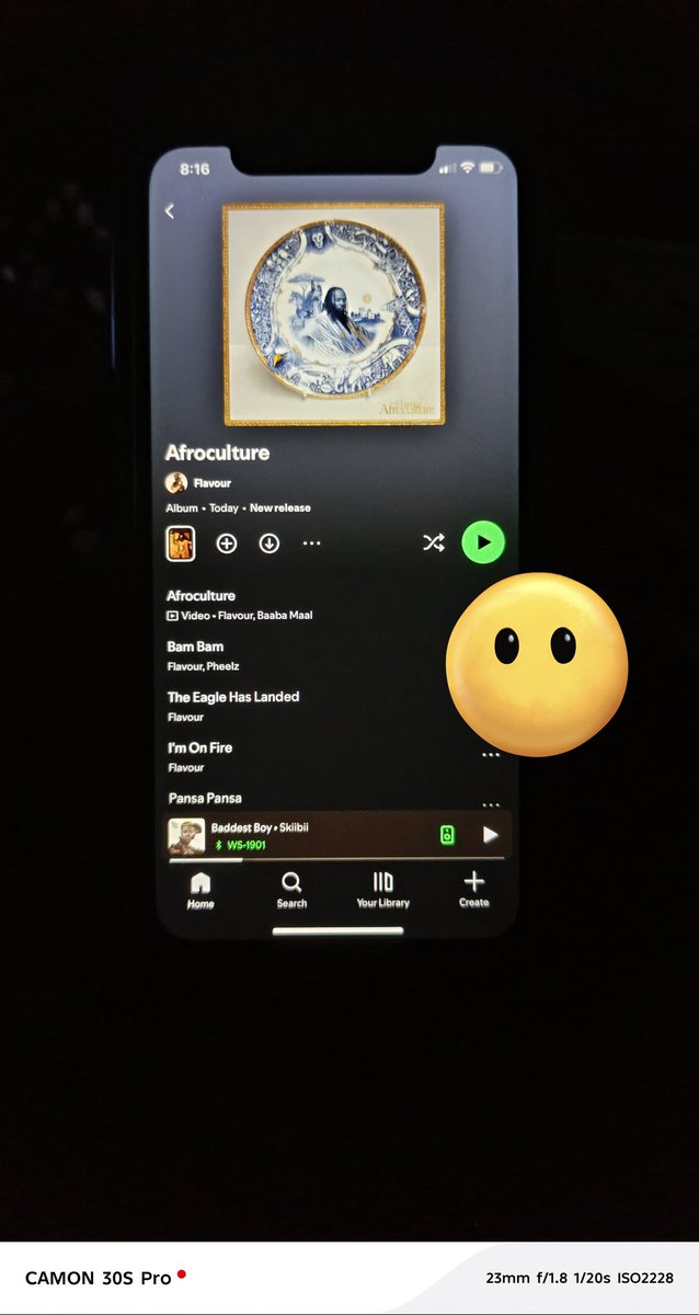 TechbroWalter's tweet image. Are you telling me we have lost the Flavour we knew? Oringo Master? Ashawo umu nwanyi? Because I don't understand this your album. I will not fake my love for you, Genesis is the only music out of that album I can play outside. 

I'll rather continue with the old flavour pls🥲