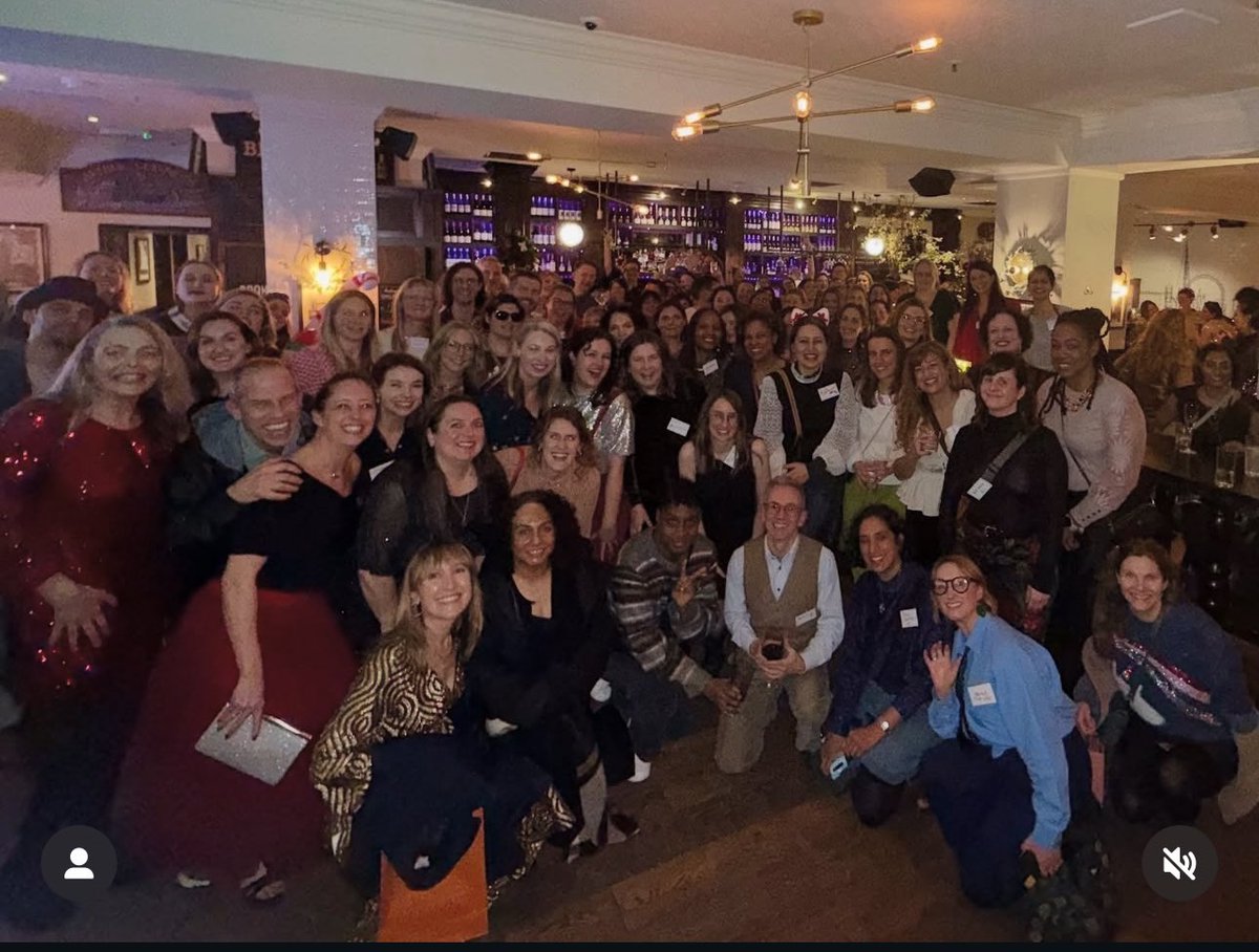 mazevansauthor's tweet image. Absolutely magical night at the Kidlit Xmas Party where I got to catch up with so many old chums and make many new ones. Organised superbly by @MelTBessent who is one of the brightest stars in our constellation - love her, loved it, love you all xxx