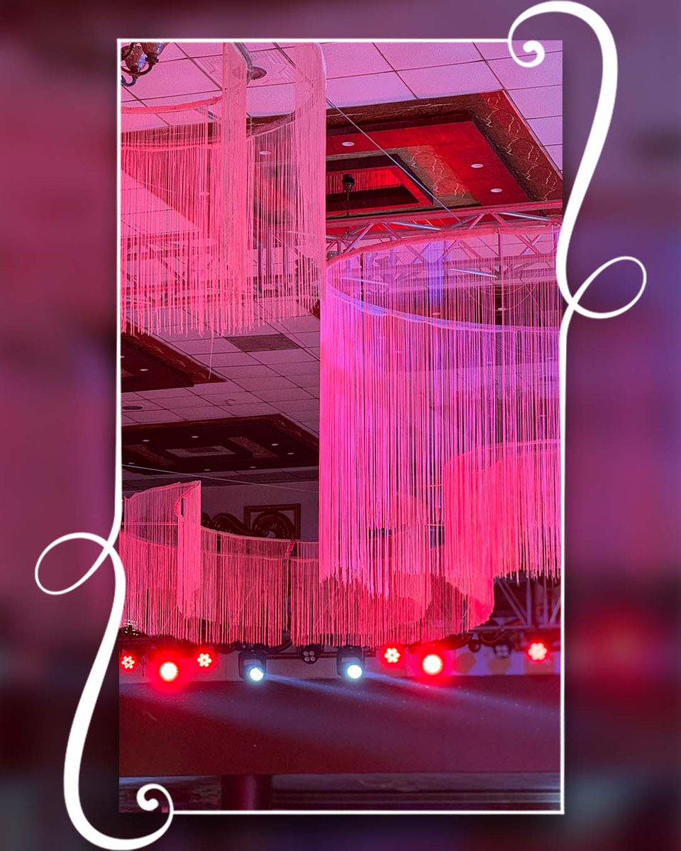 CActivations's tweet photo. Lights that mesmerised, colours that inspired, culture that connected us.

ON TRACK EDUCATION Sanskruti Garba crafted an ambience you could truly feel. ✨

#SanskrutiGarba #OnTrackEducation #GarbaNight https://t.co/ZB1KoitmiE