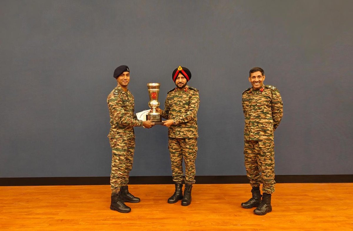 ia_awc's tweet image. Information Warfare Course at #AWC, successfully concluded today with participants from #IA, #IN, friendly foreign countries &amp;amp; journalists. The course fostered rich dialogue on modern information operations and media dynamics @adgpi @artrac_ia ⁦@indiannavy⁩