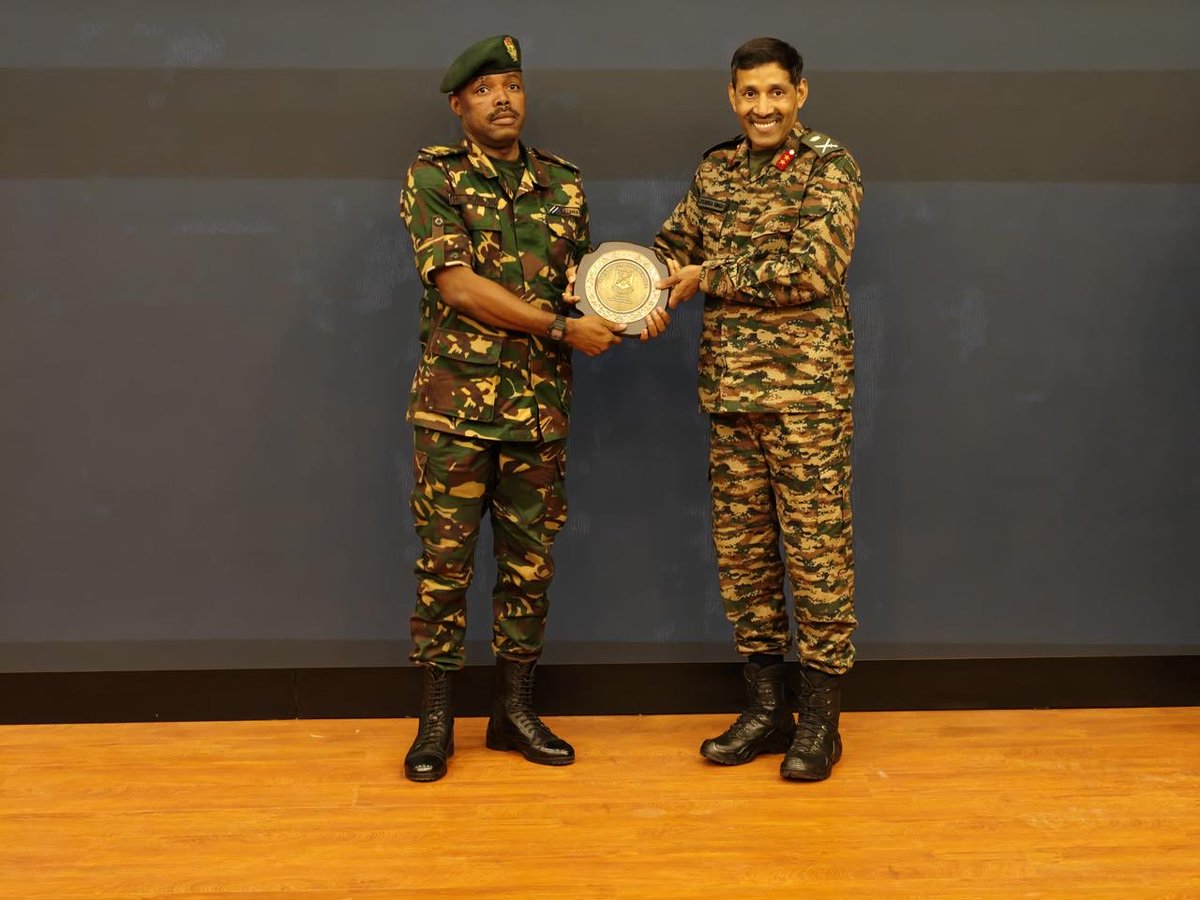 ia_awc's tweet image. Information Warfare Course at #AWC, successfully concluded today with participants from #IA, #IN, friendly foreign countries &amp;amp; journalists. The course fostered rich dialogue on modern information operations and media dynamics @adgpi @artrac_ia ⁦@indiannavy⁩