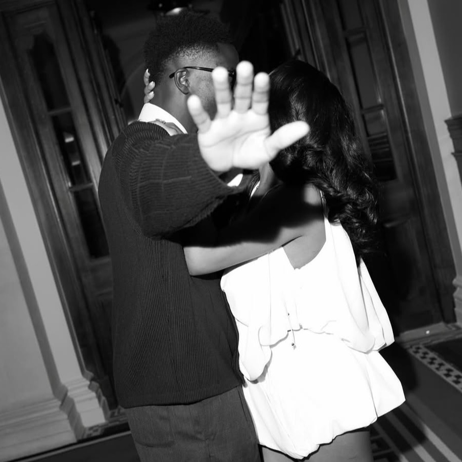 eurofootcom's tweet image. Congratulations to Bukayo Sako and his partner on their engagement! 🥰💍