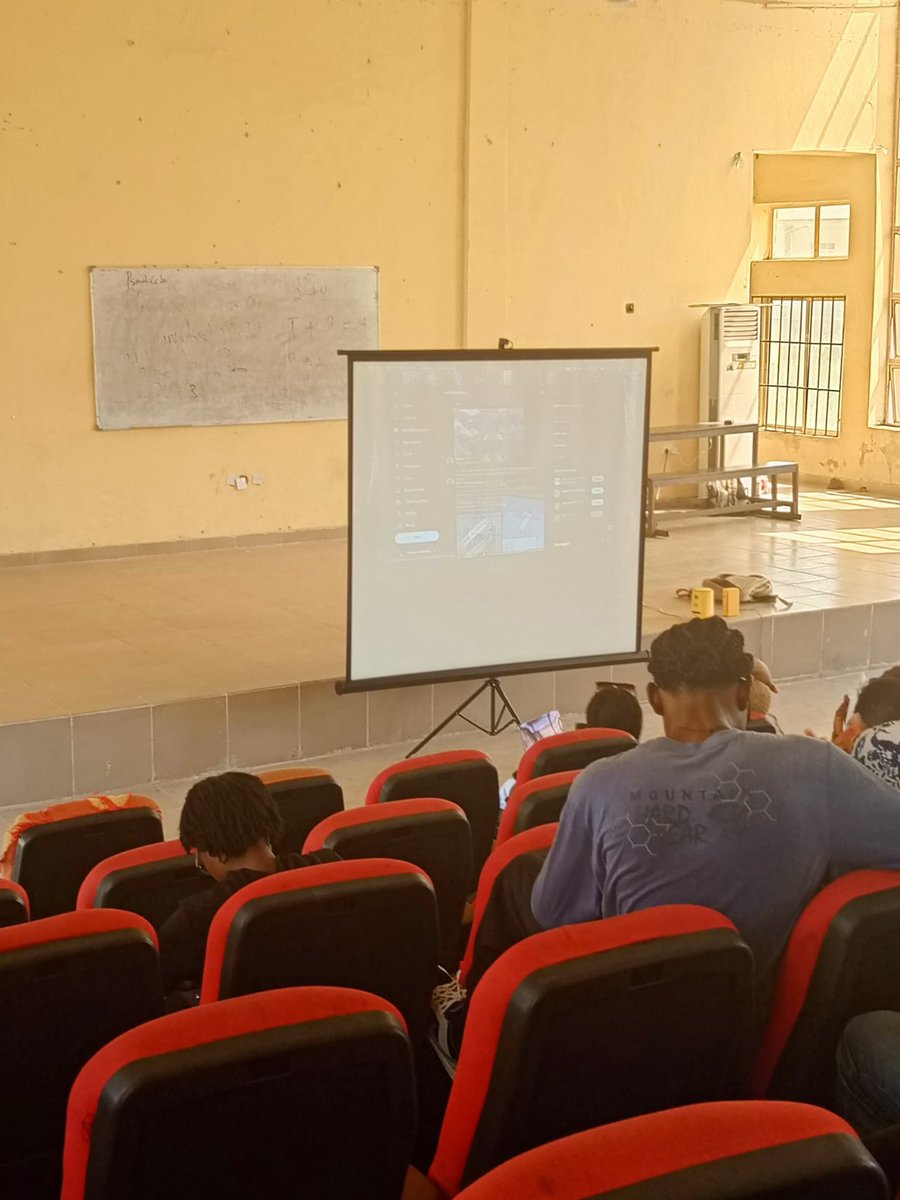 LIVE AT SOLANA TOUR UNIUYO DAY 3
<a href="/SolanaStudentAf/">Solana Students Africa</a> #SSAxUNIUYO