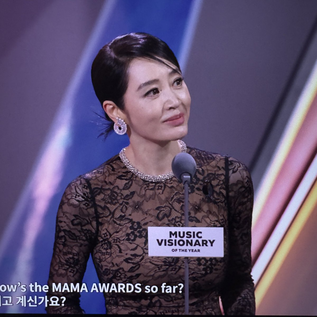 hyesoocream's tweet photo. SHE IS SO GORGEOUS OMG!!! #KIMHYESOO #MAMAAWARDS2025 👸 https://t.co/fTGCTju9Sa