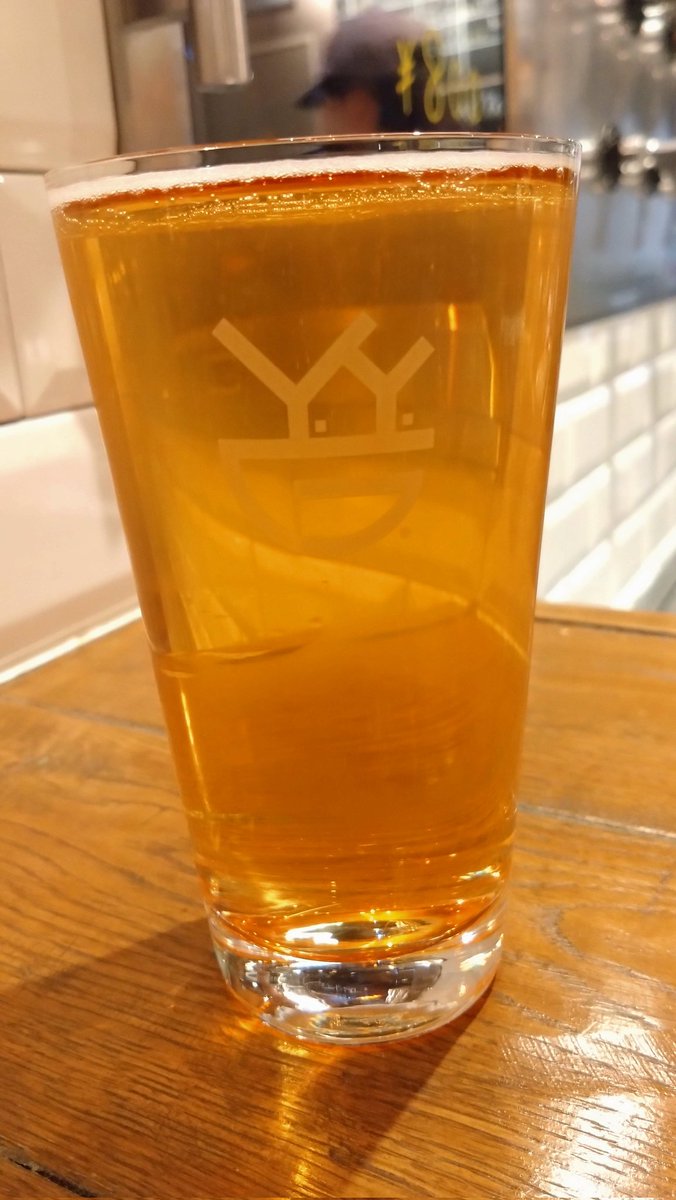 Y.Y.G. Brewery「オーランジェドルーム」(Belgian White_5.8%)
口あたり弾けつ、ややモルトしっかりした飴感にマンダリンピューレ由来か柔らかなオレンジ香に酸味にと味わい良き。それでいて全体的には軽やかクリアな飲みごこち。うまい！