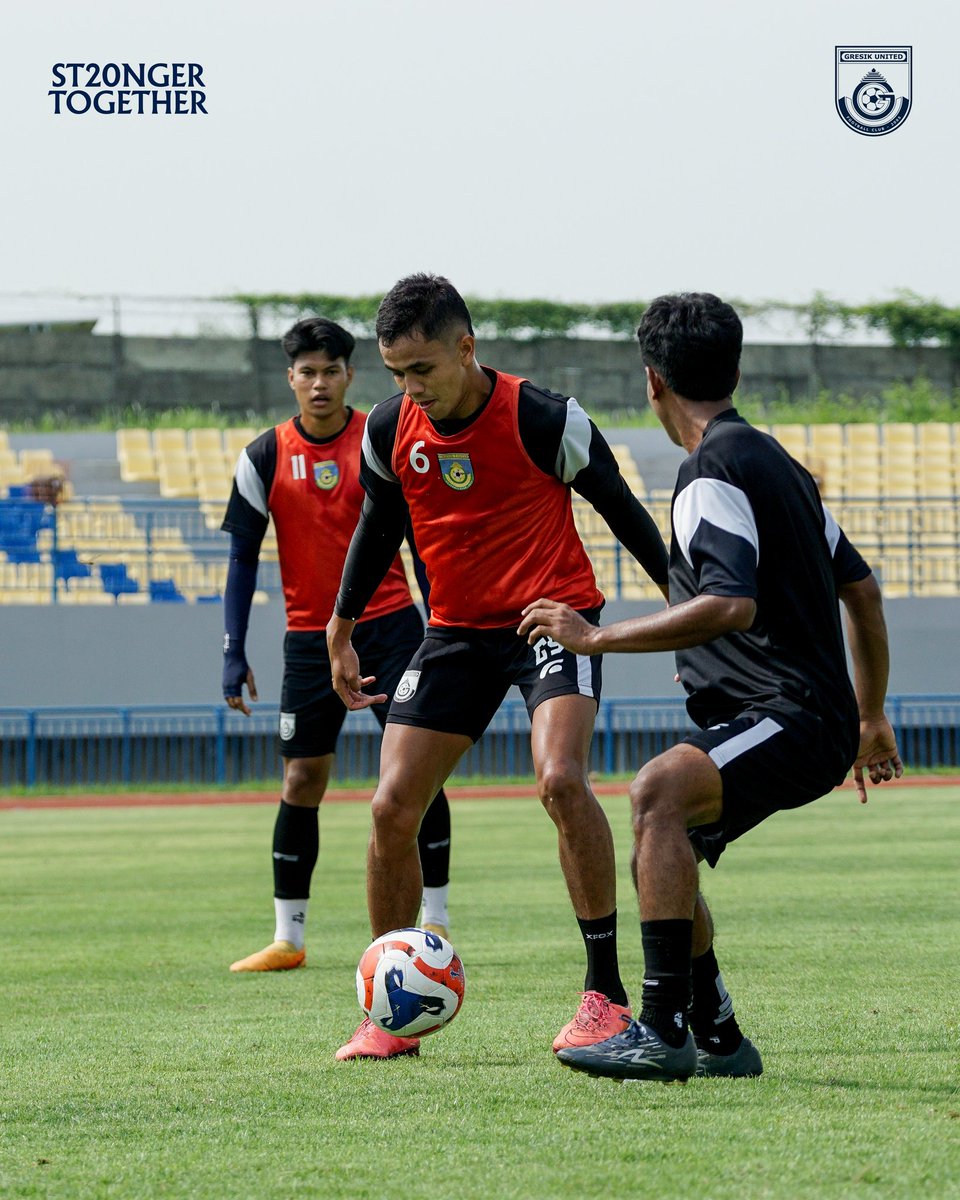 gresikutdFC's tweet image. Skuad Gresik United mengoptimalkan persiapan jelang duel perdana melawan Persekabpas.

#GresikUnited #LaskarJokoSamudro #ST20NGERTOGETHER #DailyTraining