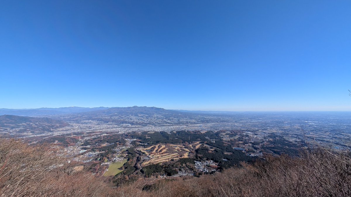 pointing3's tweet photo. 水沢山下山完了。水沢山自体は上の方で好展望でまあ良かったけど、水沢うどんと前橋ホルモンと締めのスイーツに本質があるという40代おじさんの休日感。
次回としては前橋ホルモンとクラフトビールを買い込んでキャンプ場で盛大にやってからの、まあそこら辺の登山。良質な焼き肉は圧倒的に強い。 https://t.co/a8bFhSFlXb