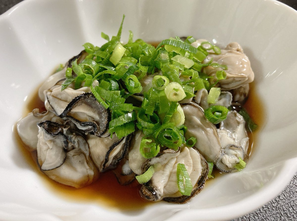 nagase_h's tweet image. 牡蠣食べた

（スーパーに生食用の牡蠣がまったくなかったのは今年瀬戸内海が不漁だからか…）