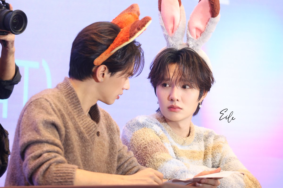 eilezheng's tweet image. 251129 Destiny Of Eternity KengNamping 1st Fan Meeting In Macau

Fansign 

#KengNamping1stFMInMacau
#KengHarit #nampingster
@harit_keng @nampingnapat 
#เก่งน้ำปิง #kengnamping