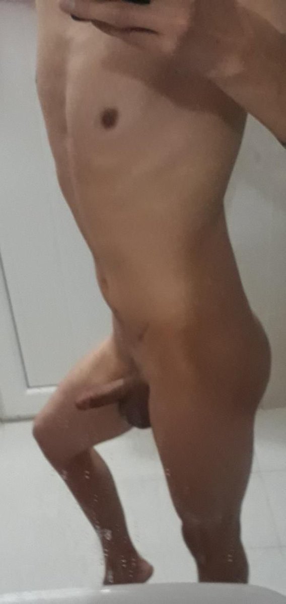 ممكن شايب اربعيني او خمسيني من المدينه انا سالب وعندي مكان 🔥#شايب_المدينة